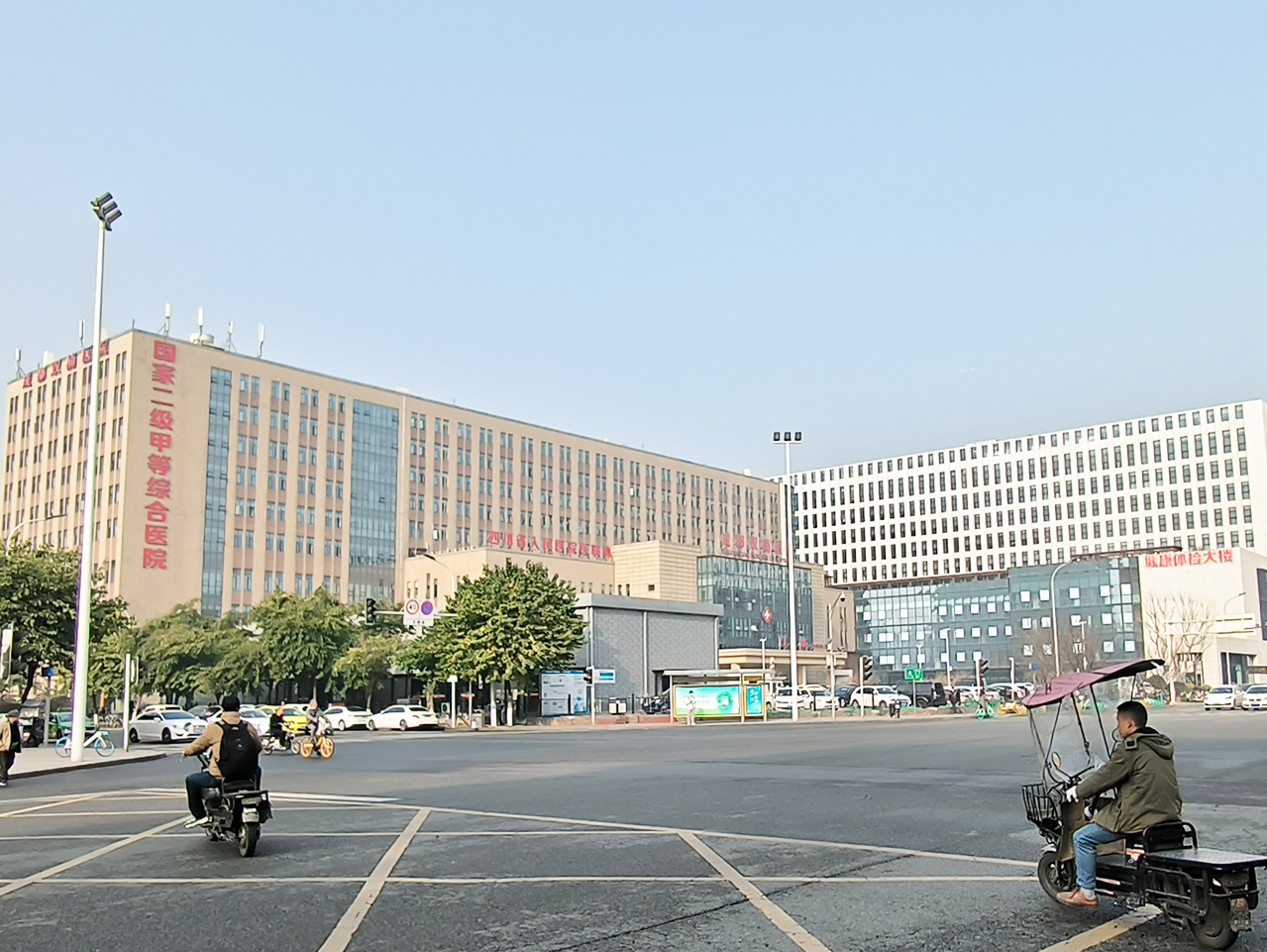 四川省成都市双楠医院